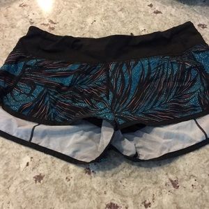 Lululemon Size 6 Speed Shorts